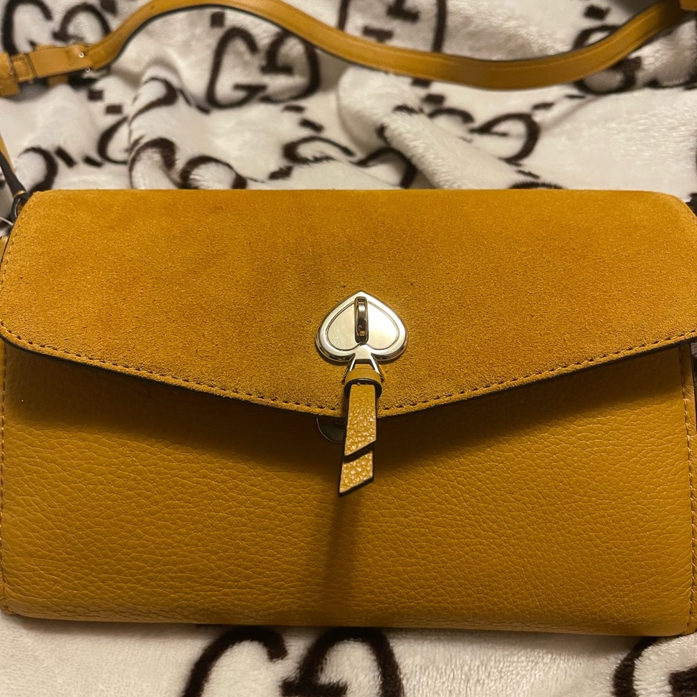Marti suede crossbody wallet